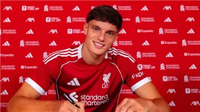 قبل أولى مباريات البريميرليج.. ليفربول يعلن تعاقده مع جيوفاني ليوني