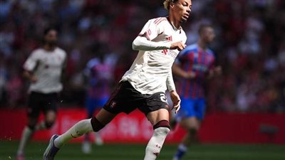 تشكيل ليفربول أمام بورنموث.. صلاح أساسيا ومشاركة الرباعي الجديد