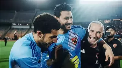 في أيد غريبة بتلعب .. حقيقة خناقة بين الشناوي شوبير علي حراسة الأهلي 