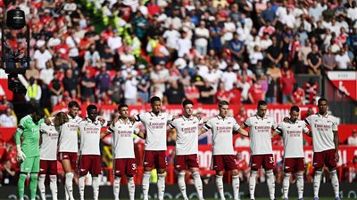 ريكاردو كالافيوري يمنح أرسنال التقدم الأول خلال مباراة مانشستر يونايتد