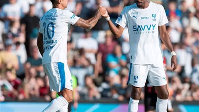 مهرجان أهداف.. الهلال السعودي يفوز على اراو السويسري بستة أهداف دون رد 