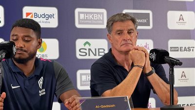 مدرب القادسية يبرر الهزيمة القاسية ضد الأهلي في كأس السوبر السعودي