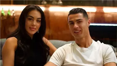 رونالدو يطلب الزواج من جورجينا.. بعد قصة حب بدأت من 9 سنوات 