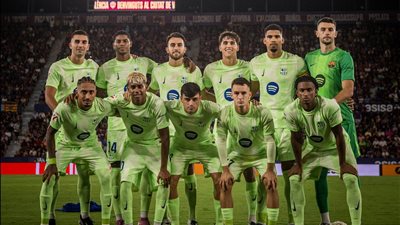 برشلونة يتاخر أمام ليفانتي بثنائية في الشوط الأول من الدوري الإسباني 