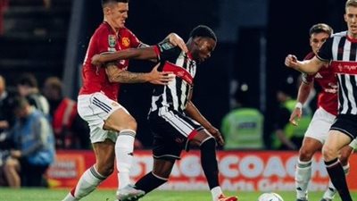 بعد 23 ركلة ترجيح.. جريمسبي يحقق مفاجأة ويقصي مانشستر يونايتد من كأس الرابطة 