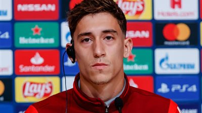 روما يسعى لضم كوستاس تسيميكاس من ليفربول