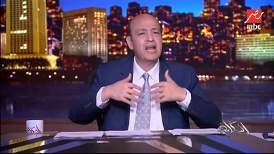 عمرو أديب يهاجم مرتضى منصور: دمرتوا الزمالك ولن أخاف منك أنت وأولادك