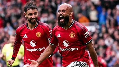 مانشستر يونايتد ينتصر على بيرنلي بثلاثية في الدوري الإنجليزي