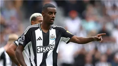 قرار جديد من ليفربول لضم إيزاك ونيوكاسل يواصل رفضه التفريط في اللاعب 