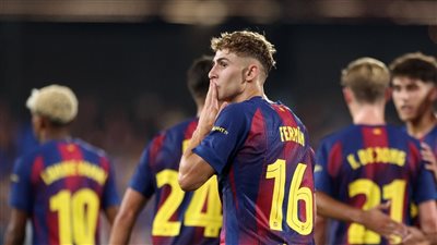 هانز فليك يعلن تشكيل برشلونة لمواجهة رايو فاليكانو في الدوري