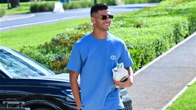 موقف أشرف داري من المشاركة بمباراة الأهلي والزمالك في الدوري (خاص)