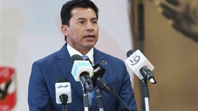 وزير الرياضة يوضح موقفه من أزمة أرض الزمالك ويؤكد: نسير بثبات نحو المونديال