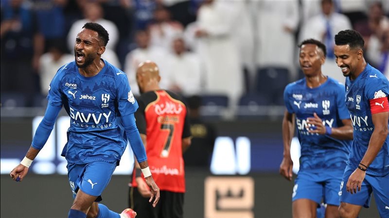 الهلال ضد الرياض