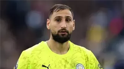 دوناروما يرد على انتقادات عدم إجادة اللعب بقدميه.. والسر عند جوارديولا