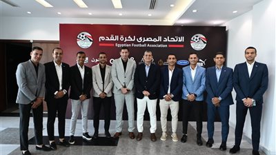 أوسكار رويز يجتمع بحكام الممتاز و يؤكد: لدينا عناصر على نفس مستوى حكام 