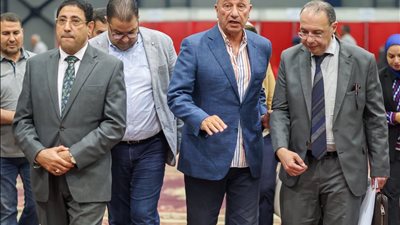 الخطيب يستقبل وفد النيابة والجهة الإدارية ضمن ترتيبات عمومية الأهلي غدا