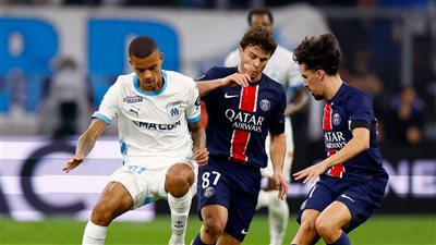 أزمة في فرنسا.. صدام ناري بين الكلاسيكو والكرة الذهبية يربك باريس سان جيرمان