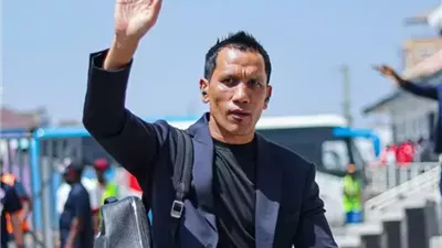 الرجاء المغربي يعين الجنوب إفريقي فادلو ديفيدز مديرا فنيا خلفا لسعد الشابي