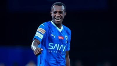 مفاجأة.. نادٍ صاعد يعيد سعود عبدالحميد إلى الدوري السعودي.. والهلال يتدخل