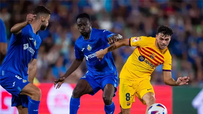 برشلونة ضد خيتافي