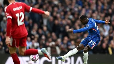 إستيفاو يقود تشيلسي لانتصار قاتل أمام ليفربول في قمة الدوري الإنجليزي