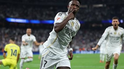 ريال مدريد يتجاوز فياريال ويتصدر الليجا مؤقتا 