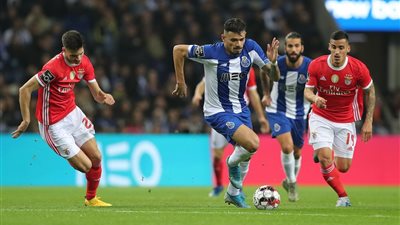 الكلاسيكو الأول بعد عودة مورينيو ينتهي بالتعادل السلبي بين بنفيكا وبورتو