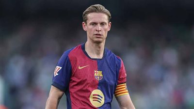 برشلونة يتوصل لاتفاق مع فرينكي دي يونج لتمديد عقده حتى 2029
