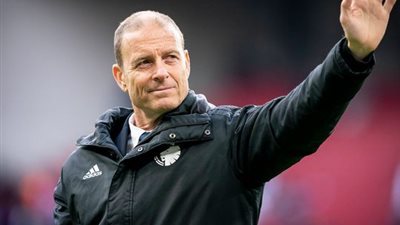 الدنماركي ياس سوروب يصل القاهرة لتولي القيادة الفنية للأهلي رسميا