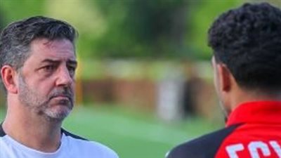 روي فيتوريا: لاعبو الأهلي والزمالك يُعاملون كالملوك.. وهذا رأيي في عمر مرموش