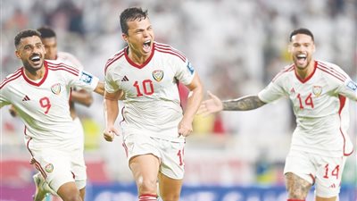 كيروش وكوزمين يعلنان تشكيل منتخبي عمان والإمارات في تصفيات كأس العالم 2026