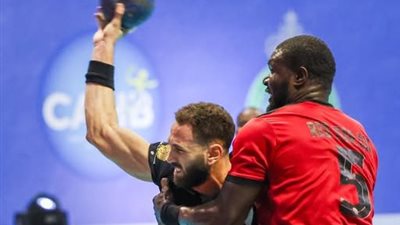 الأهلي يتأهل لربع نهائي بطولة إفريقيا لليد بعد فوز كاسح على البوليس الرواندي