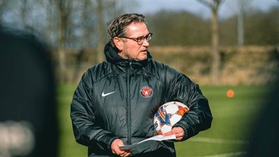 بوجون البولندي يكشف كواليس فشل مفاوضات الأهلي مع الدنماركي توماسبيرج