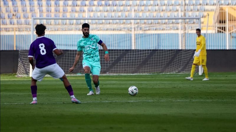 بيراميدز ضد وي
