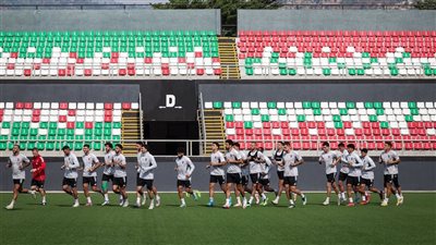 شوبير يكشف كواليس حديث توروب مع لاعبي الأهلي بعد مباراة إيجل نوار