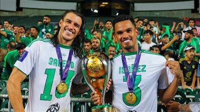 بديلا جالينو وإيبانيز.. يايسله يعلن تشكيل الأهلي ضد الشباب في الدوري السعودي