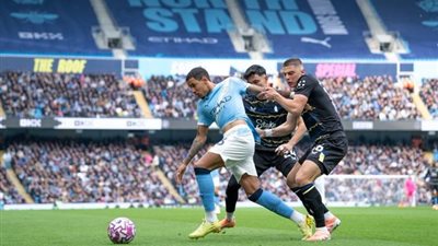  مانشستر سيتي يهزم إيفرتون بثنائية ويتصدر الدوري الإنجليزي مؤقتا