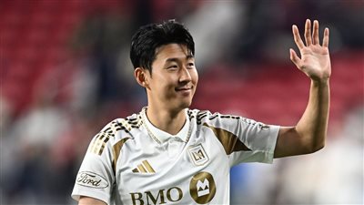 سون هيونج مين يدرس العودة إلى الدوري الإنجليزي لهذا السبب