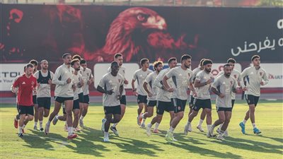 فقرات بدنية وفنية.. تفاصيل مران الأهلي اليوم استعدادا لمواجهة الاتحاد السكندري بالدوري