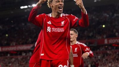 ليفربول يفوز على آنتراخت فرانكفورت 5-1 في دوري أبطال أوروبا 