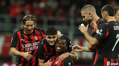 أداء تاريخي.. بيزا يتعادل مع ميلان في موقعة الدوري الإيطالي (فيديو)