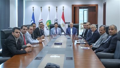 أبو ريدة يستقبل وزير الرياضة ويبحثان دعم خطط وبرامج تطوير كرة القدم