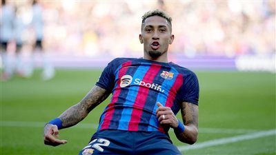 رافينيا: كنت قريبا من الرحيل عن برشلونة إلى الهلال.. وفليك أقنعني بالبقاء