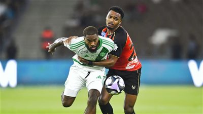 إثارة لا تتوقف.. ركلتا جزاء قاتلتان تنهيان مباراة أهلي جدة والرياض بالتعادل