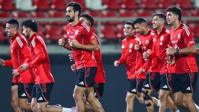 قائمة الأهلي لمواجهة المصري بدوري نايل.. غياب بن رمضان وعودة مروان عطية