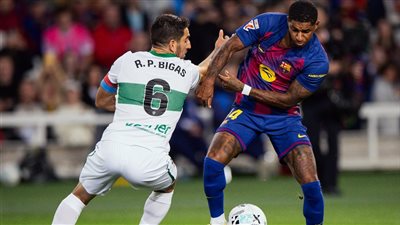 فيديو أهداف مباراة برشلونة وإلتشي في الدوري الإسباني