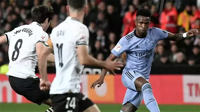 ريال مدريد ضد فالنسيا