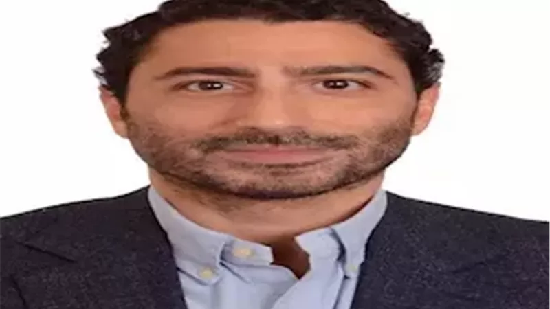 عمر عز العرب 