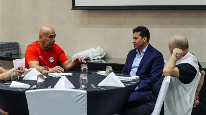 أشرف صبحي وهاني أبو