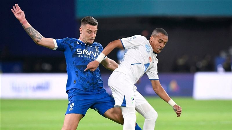 الهلال ضد الفتح